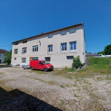 Immeuble a vendre Saint-Vit 25410 Doubs 654 m2  389000 euros