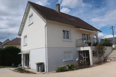Maison a vendre Mehun-sur-Yèvre 18500 Cher 130 m2 7 pièces 183750 euros