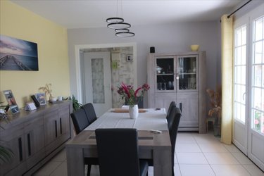 Maison a vendre Mehun-sur-Yèvre 18500 Cher 130 m2 7 pièces 183750 euros