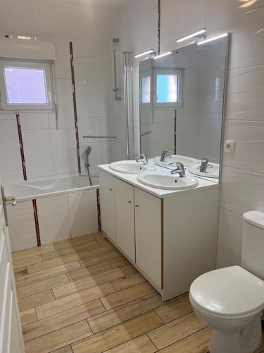Location maison Beaucamps-Ligny 59134 Nord 111 m2  1140 euros