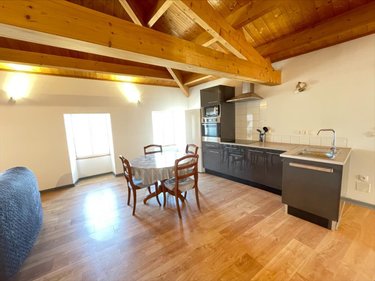 Immeuble a vendre Marans 17230 Charente-Maritime 284 m2  416000 euros