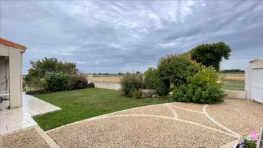 Maison a vendre Salles-sur-Mer 17220 Charente-Maritime 124 m2 5 pièces 391000 euros