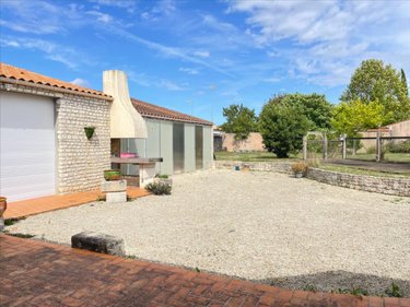 Maison a vendre Montroy 17220 Charente-Maritime 160 m2 5 pièces 395200 euros