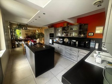 Maison a vendre Saint-Germain-du-Puy 18390 Cher 280 m2 7 pièces 390000 euros