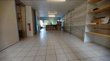 Fonds et murs commerciaux a vendre Besançon 25000 Doubs 61 m2  145000 euros
