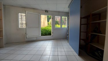 Fonds et murs commerciaux a vendre Besançon 25000 Doubs 61 m2  145000 euros