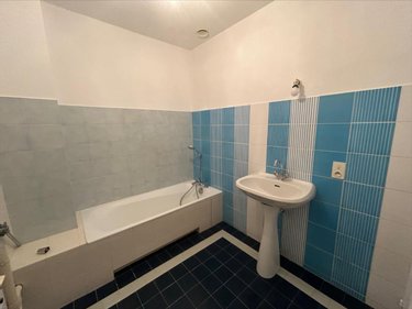 Location appartement Saint-Cyr-sur-Menthon 01380 Ain 64 m2 3 pièces 700 euros