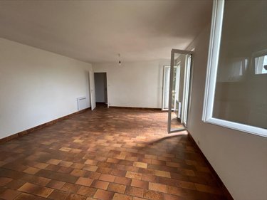 Location appartement Saint-Cyr-sur-Menthon 01380 Ain 64 m2 3 pièces 700 euros