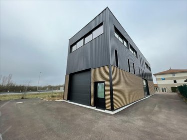 Location fonds et murs commerciaux Château-Gaillard 01500 Ain 126 m2  1944 euros