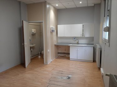 Location fonds et murs commerciaux Lille 59000 Nord 50 m2  1323 euros