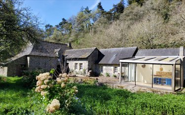 Maison a vendre Plounévézel 29270 Finistère 216 m2 5 pièces 131250 euros