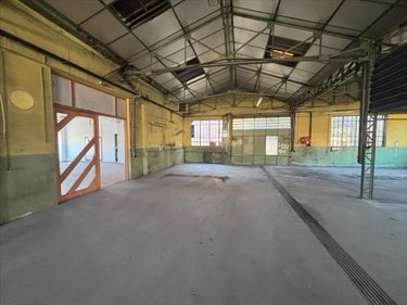 Location fonds et murs commerciaux Ur 66760 Pyrénées-Orientales 250 m2  3150 euros