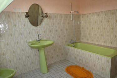 Maison a vendre Plougonven 29640 Finistère 180 m2 8 pièces 233122 euros