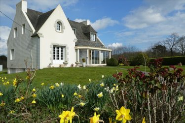 Maison a vendre Plougonven 29640 Finistère 180 m2 8 pièces 233122 euros
