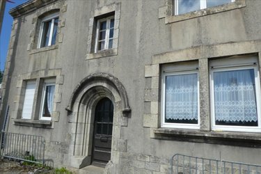 Maison a vendre Plouigneau 29610 Finistère 209 m2 8 pièces 227972 euros