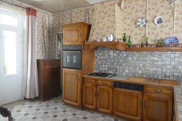 Maison a vendre Plouigneau 29610 Finistère 209 m2 8 pièces 227972 euros
