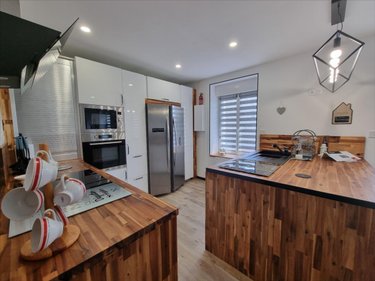 Maison a vendre Maël-Pestivien 22160 Côtes-d'Armor 236 m2 11 pièces 299250 euros