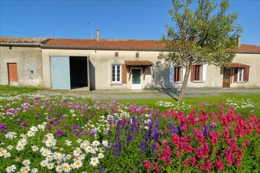 Maison a vendre Jonzac 17500 Charente-Maritime 102 m2 5 pièces 116600 euros