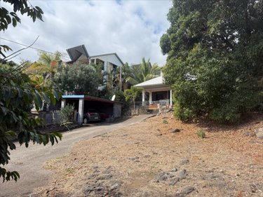 Terrain a batir a vendre Saint-Leu 97436 Réunion 900 m2  1090000 euros