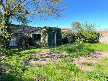 Terrain a batir a vendre Bourgneuf 17220 Charente-Maritime 1059 m2  270400 euros