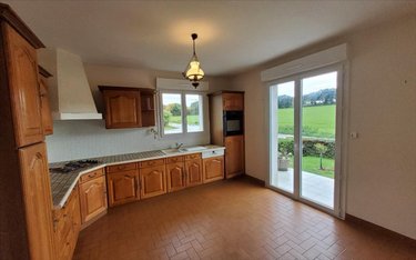 Maison a vendre Carhaix-Plouguer 29270 Finistère 107 m2 5 pièces 162750 euros