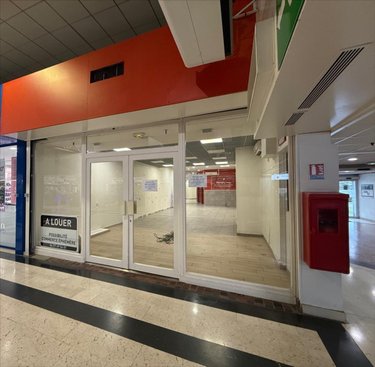Location fonds et murs commerciaux Barentin 76360 Seine-Maritime 108 m2  5133 euros