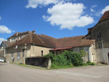 Maison a vendre Faverney 70160 Haute-Saône 300 m2 11 pièces 81000 euros