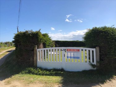 Bien agricole a vendre Réville 50760 Manche  85400 euros