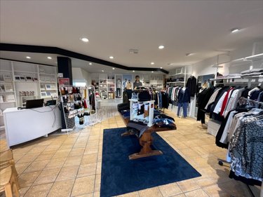 Immeuble a vendre Callac 22160 Côtes-d'Armor 250 m2  157500 euros