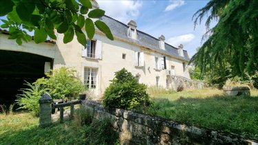Maison a vendre Jonzac 17500 Charente-Maritime 183 m2 6 pièces 183750 euros