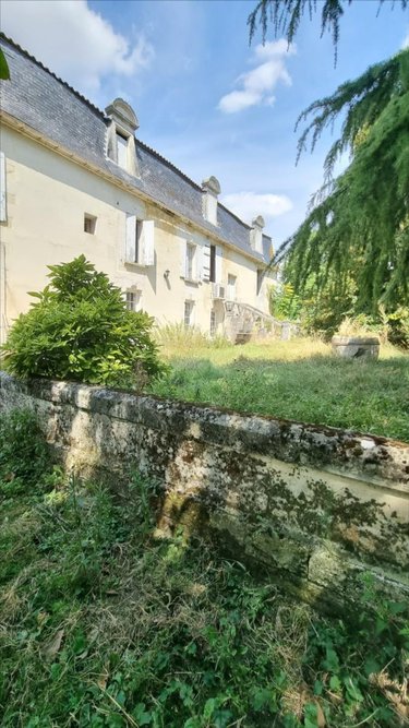 Maison a vendre Jonzac 17500 Charente-Maritime 183 m2 6 pièces 183750 euros