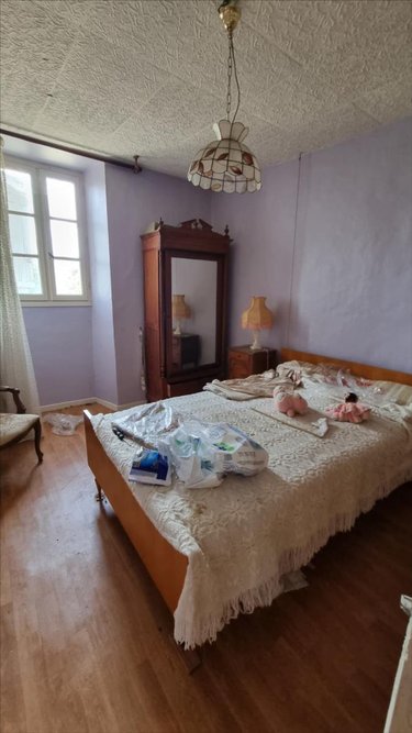 Maison a vendre Jonzac 17500 Charente-Maritime 183 m2 6 pièces 183750 euros