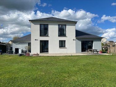 Maison a vendre Saint-Hilaire-Petitville 50500 Manche 150 m2 6 pièces 393000 euros