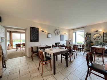 Fonds et murs commerciaux a vendre Locminé 56500 Morbihan 200 m2  364760 euros