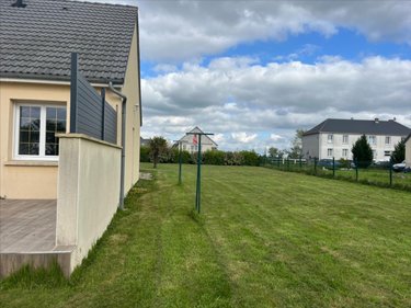 Location maison Le Vrétot 50260 Manche 73 m2 3 pièces 925 euros
