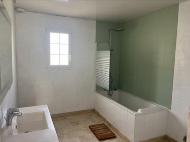 Location maison Le Vrétot 50260 Manche 73 m2 3 pièces 925 euros