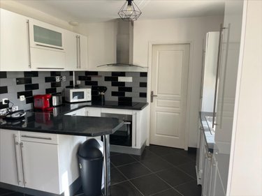 Location maison Le Vrétot 50260 Manche 73 m2 3 pièces 925 euros