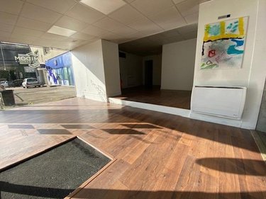 Fonds et murs commerciaux a vendre Besançon 25000 Doubs 79 m2  98000 euros