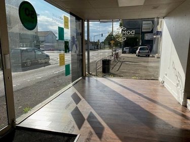 Fonds et murs commerciaux a vendre Besançon 25000 Doubs 79 m2  98000 euros