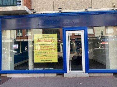 Location fonds et murs commerciaux Elbeuf 76500 Seine-Maritime 65 m2  1250 euros