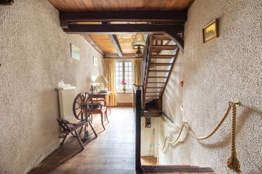 Maison a vendre Challex 01630 Ain 368 m2 8 pièces 550000 euros