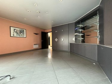 Fonds et murs commerciaux a vendre Arras 62000 Pas-de-Calais 400 m2