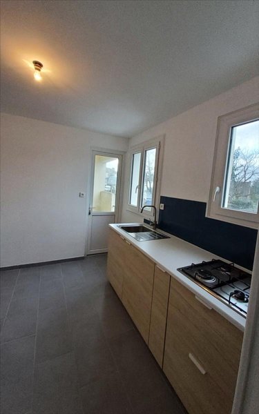 Appartement a vendre Carhaix-Plouguer 29270 Finistère 55 m2 3 pièces 84000 euros