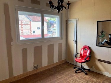 Fonds et murs commerciaux a vendre Grand-Couronne 76530 Seine-Maritime 76 m2  91600 euros