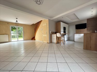 Location maison Saint-Aubin-d'Aubigné 35250 Ille-et-Vilaine 85 m2 5 pièces 950 euros