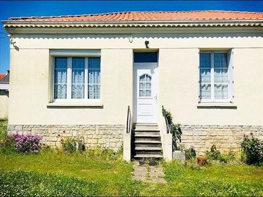 Maison a vendre Tonnay-Charente 17430 Charente-Maritime 93 m2 4 pièces 188640 euros