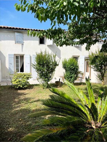 Maison a vendre Tonnay-Charente 17430 Charente-Maritime 113 m2 3 pièces 220000 euros