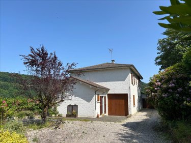 Maison a vendre Saint-Gérons 15150 Cantal 195 m2 8 pièces 212000 euros