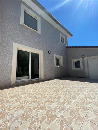 Location maison Ambérieu-en-Bugey 01500 Ain 88 m2 4 pièces 990 euros