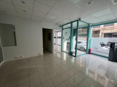 Fonds et murs commerciaux a vendre Le Mans 72000 Sarthe 112 m2  162980 euros